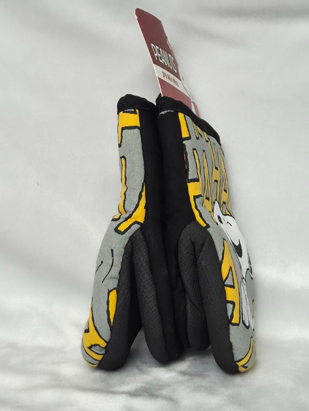snoopy mini oven mitts - Picture 2 of 2